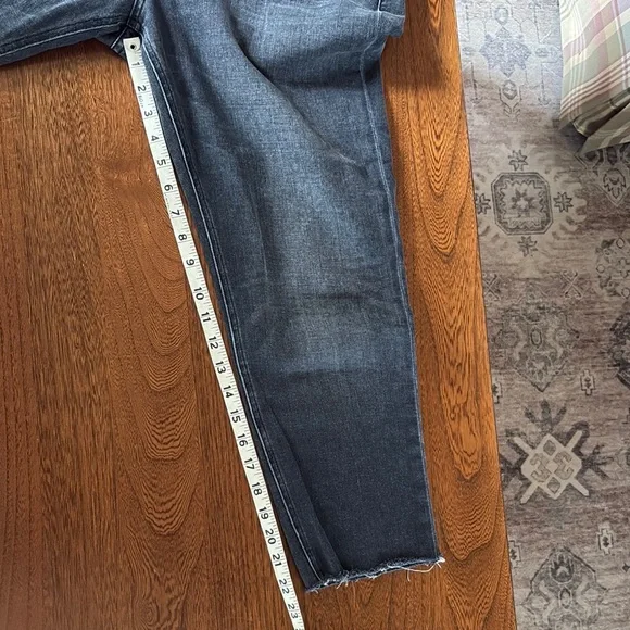 Rag & Bone Dre Low-Rise Slim Boyfriend Jeans in Night Rider 29 - Picture 10 of 14